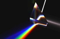 科学家鉴定出彩虹中的“第八种”色彩